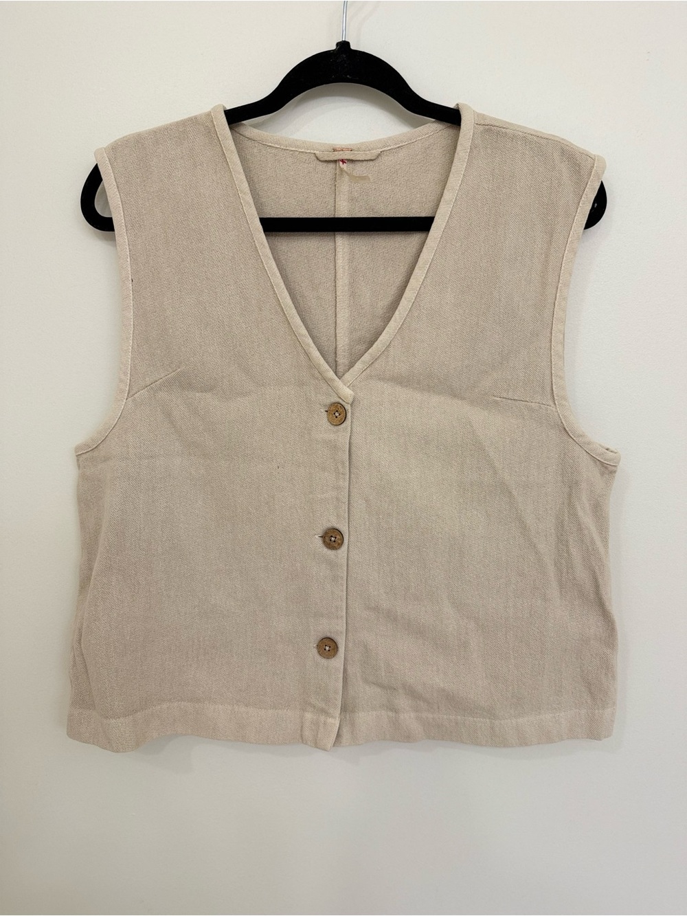 FREE PEOPLE Sleeveless V-Neck Button Front Women's Top in Beige size Small